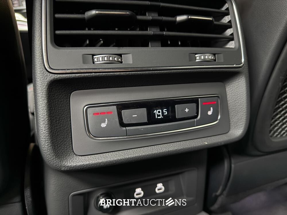 Audi Q8 60 TFSIe Quattro S-Line 490hp 2025 Plug-In Hybrid Manufacturer's Warranty