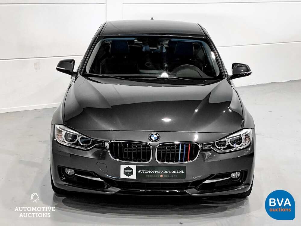 BMW ActiveHybrid 3 F30 335i Sedan 340pk 3-Serie 2013