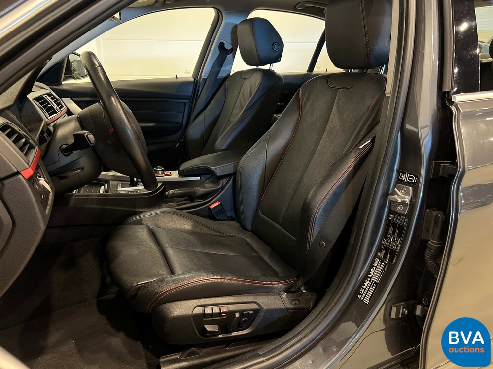 BMW ActiveHybrid 3 F30 335i Sedan 340pk 3-Serie 2013