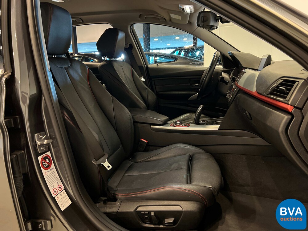 BMW ActiveHybrid 3 F30 335i Sedan 340pk 3-Serie 2013