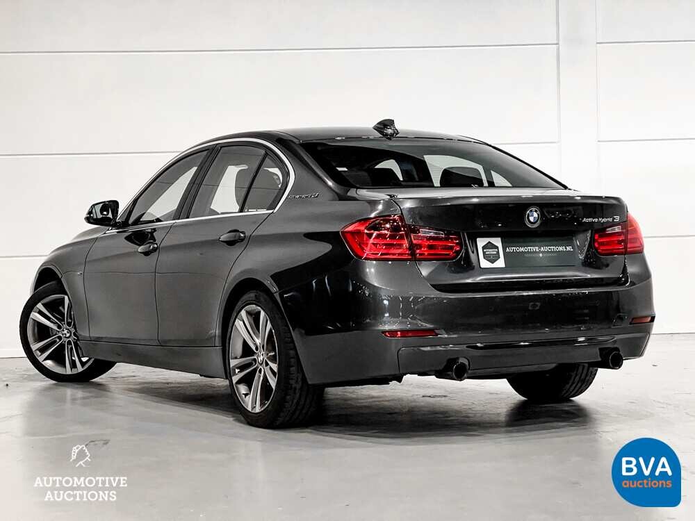 BMW ActiveHybrid 3 F30 335i Sedan 340pk 3-Serie 2013