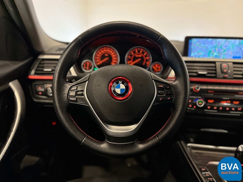 BMW ActiveHybrid 3 F30 335i Sedan 340pk 3-Serie 2013