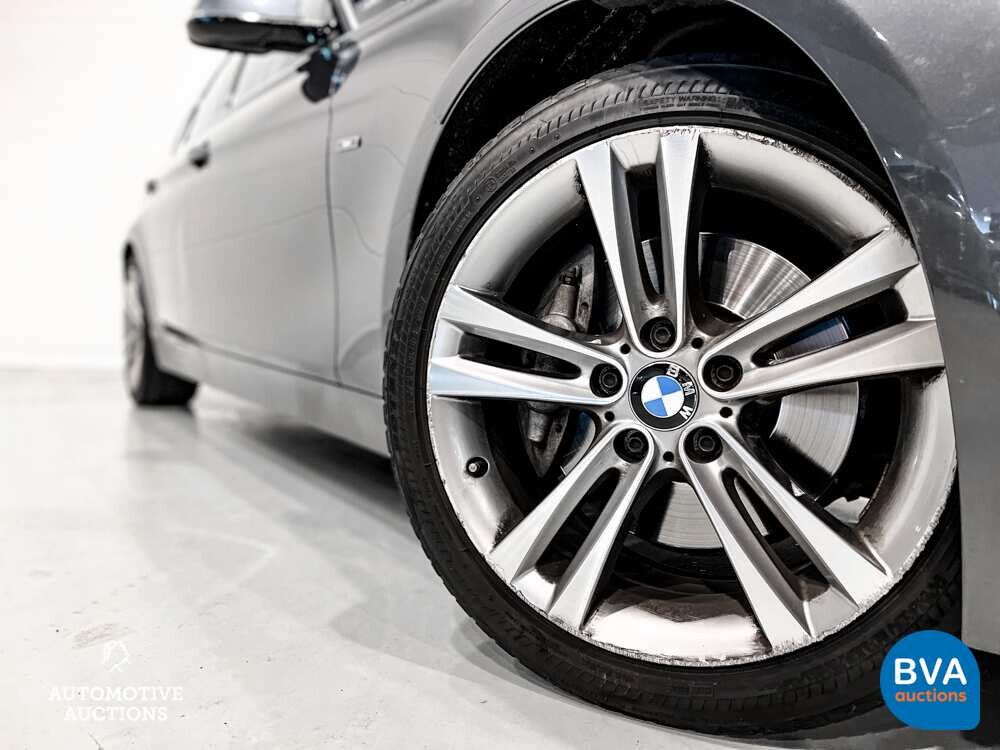 BMW ActiveHybrid 3 F30 335i Sedan 340pk 3-Serie 2013