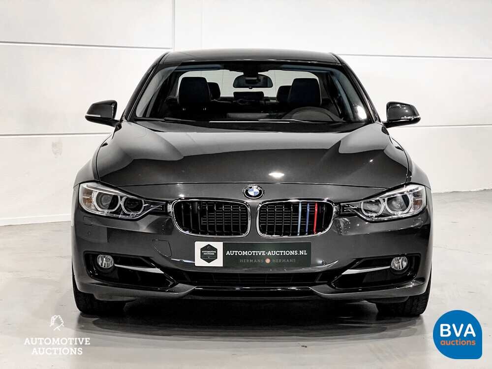 BMW ActiveHybrid 3 F30 335i Sedan 340pk 3-Serie 2013