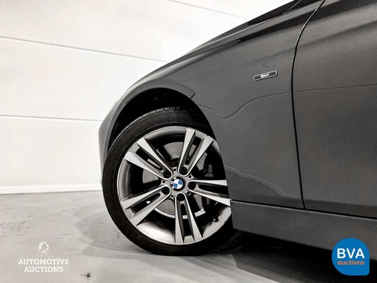 BMW ActiveHybrid 3 F30 335i Sedan 340pk 3-Serie 2013