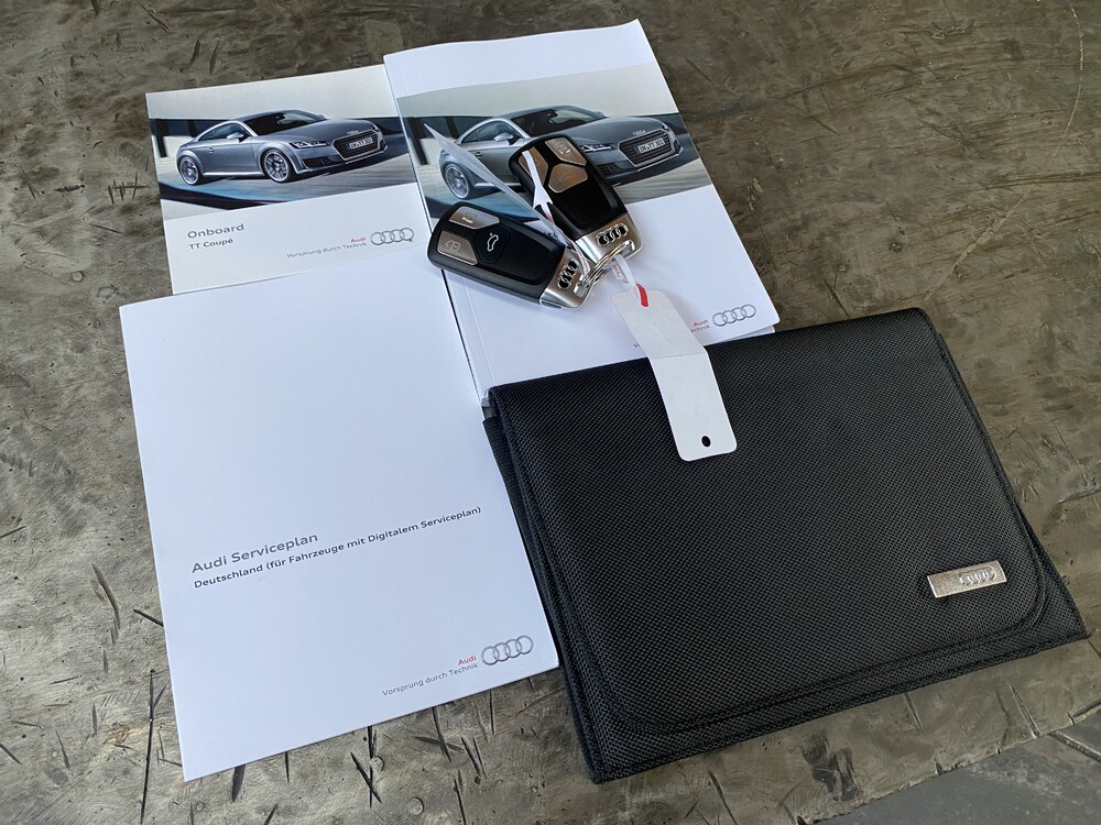 Audi TT RS Coupe 2.5TFSI Quattro 400hp 2016 Carbon TTrs -NW MODEL- SPECIAL EDITION (40 YEARS).