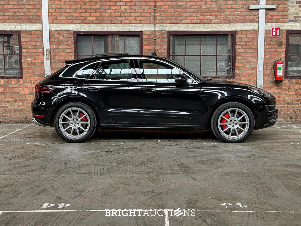 Porsche Macan Turbo 3.6 V6 400pk 2014 (Origineel-NL & 1e Eigenaar), 6-XSG-36