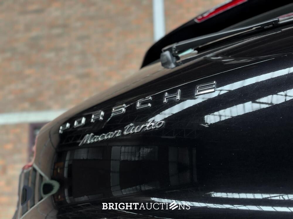 Porsche Macan Turbo 3.6 V6 400pk 2014 (Origineel-NL & 1e Eigenaar), 6-XSG-36