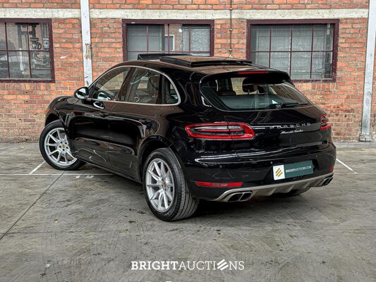 Porsche Macan Turbo 3.5 V6 400pk 2014 (Origineel-NL & 1e Eigenaar), 6-XSG-36