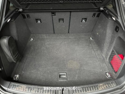 Porsche Macan Turbo 3.5 V6 400pk 2014 (Origineel-NL & 1e Eigenaar), 6-XSG-36