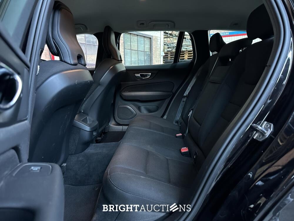 Volvo V60 2.0 B3 Momentum Advantage 163PK 2021 (Origineel-NL+1e eigenaar), K-788-LP