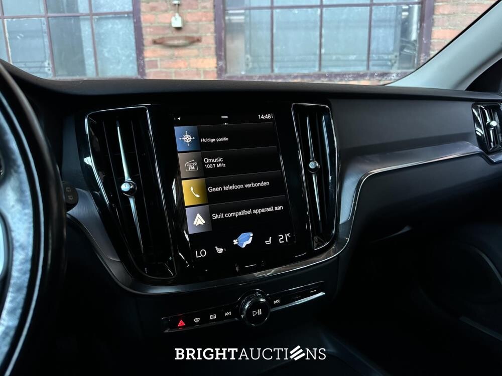 Volvo V60 2.0 B3 Momentum Advantage 163PK 2021 (Origineel-NL+1e eigenaar), K-788-LP