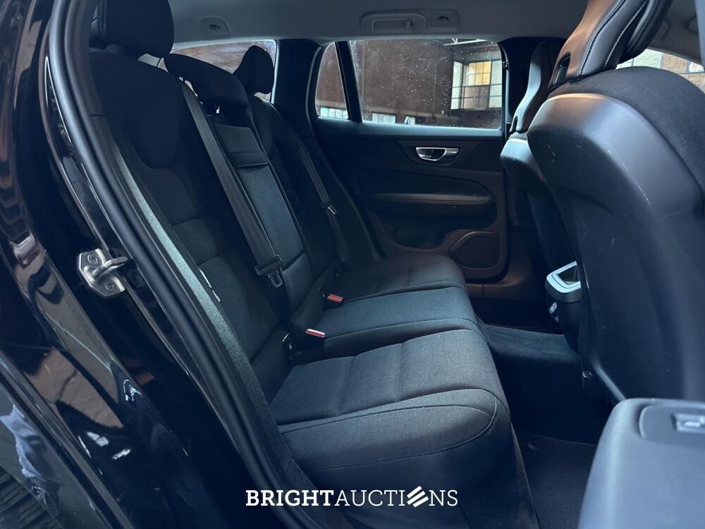 Volvo V60 2.0 B3 Momentum Advantage 163PK 2021 (Origineel-NL+1e eigenaar), K-788-LP