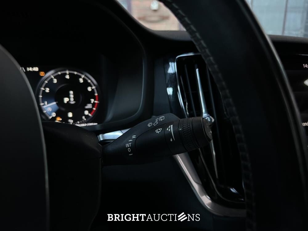 Volvo V60 2.0 B3 Momentum Advantage 163PK 2021 (Origineel-NL+1e eigenaar), K-788-LP