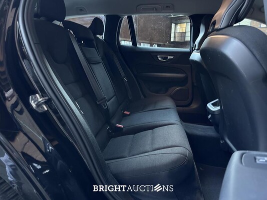 Volvo V60 2.0 B3 Momentum Advantage 163PK 2021 (Origineel-NL+1e eigenaar), K-788-LP