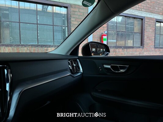 Volvo V60 2.0 B3 Momentum Advantage 163PK 2021 (Origineel-NL+1e eigenaar), K-788-LP
