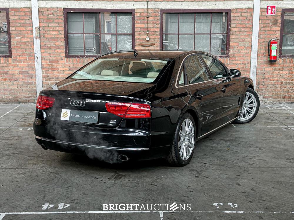 Audi A8 4.2 FSI Quattro V8 372pk 2011 (65.000 km)