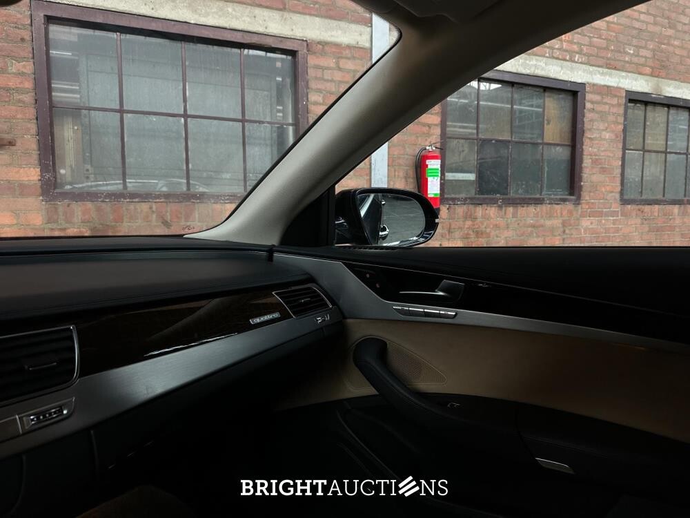 Audi A8 4.2 FSI Quattro V8 372pk 2011 (65.000 km)