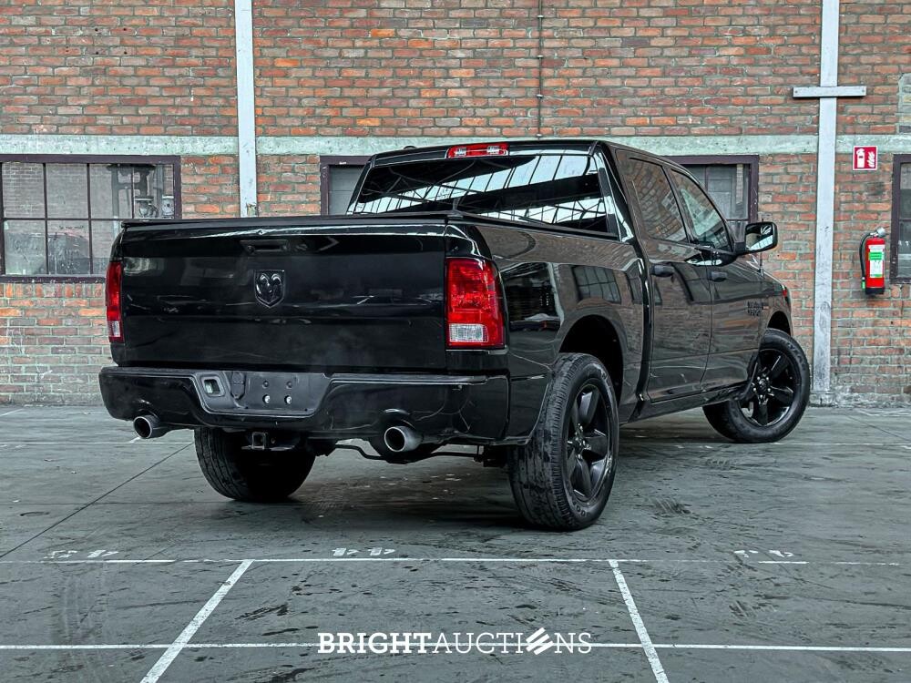Dodge Ram 1500 5.7 Hemi V8 2018 6-Peroons