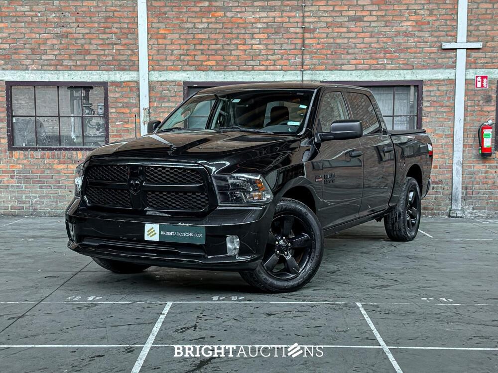 Dodge Ram 1500 5.7 Hemi V8 2018 6-Peroons