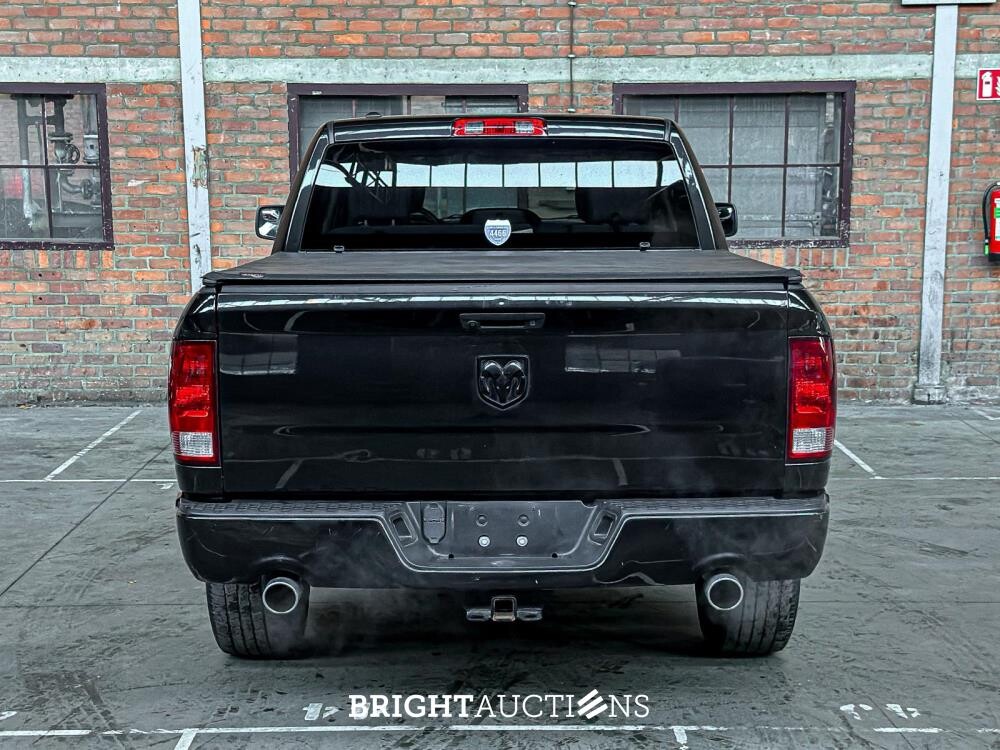 Dodge Ram 1500 5.7 Hemi V8 2018 6-Peroons