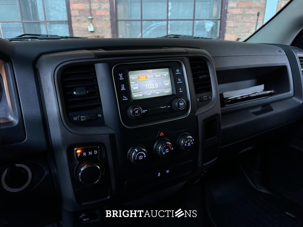 Dodge Ram 1500 5.7 Hemi V8 2018 6-Peroons