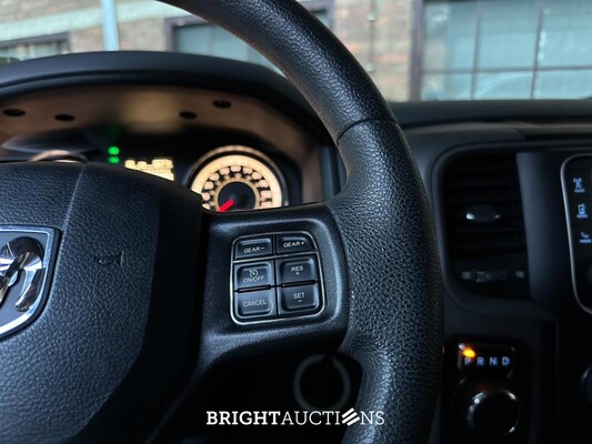 Dodge Ram 1500 5.7 Hemi V8 2018 6-Peroons