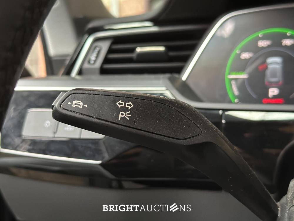 Audi E-tron Sportback 50 quattro edition 71 kWh 313pk 2020 (Origineel-NL), K-130-HS