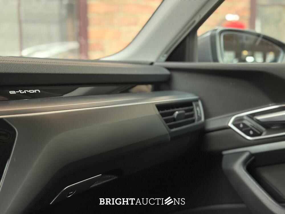 Audi E-tron 50 quattro Business edition 71 kWh 313pk 2020 (Origineel-NL+1e eigenaar), K-238-JJ