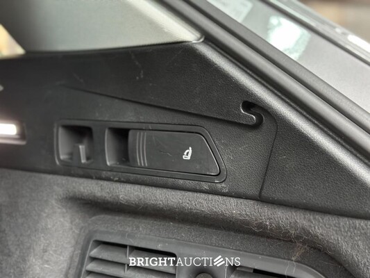 Audi E-tron 50 quattro Business edition 71 kWh 313pk 2020 (Origineel-NL+1e eigenaar), K-238-JJ