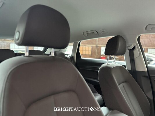 Audi E-tron 50 quattro Business edition 71 kWh 313pk 2020 (Origineel-NL+ 1e eigenaar), J-695-PX