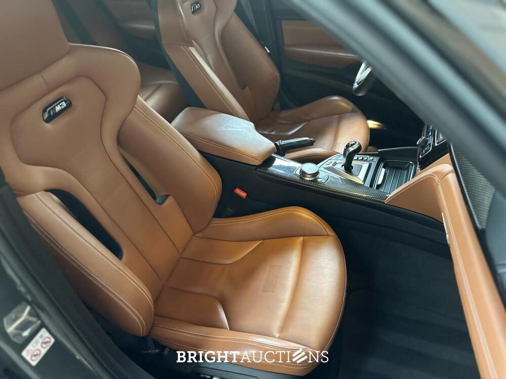 BMW M3 Competition DCTA 450pk 2019 - Grigio Telesto - CARBON - (Origineel-NL) 3-serie F80, NL-Kenteken