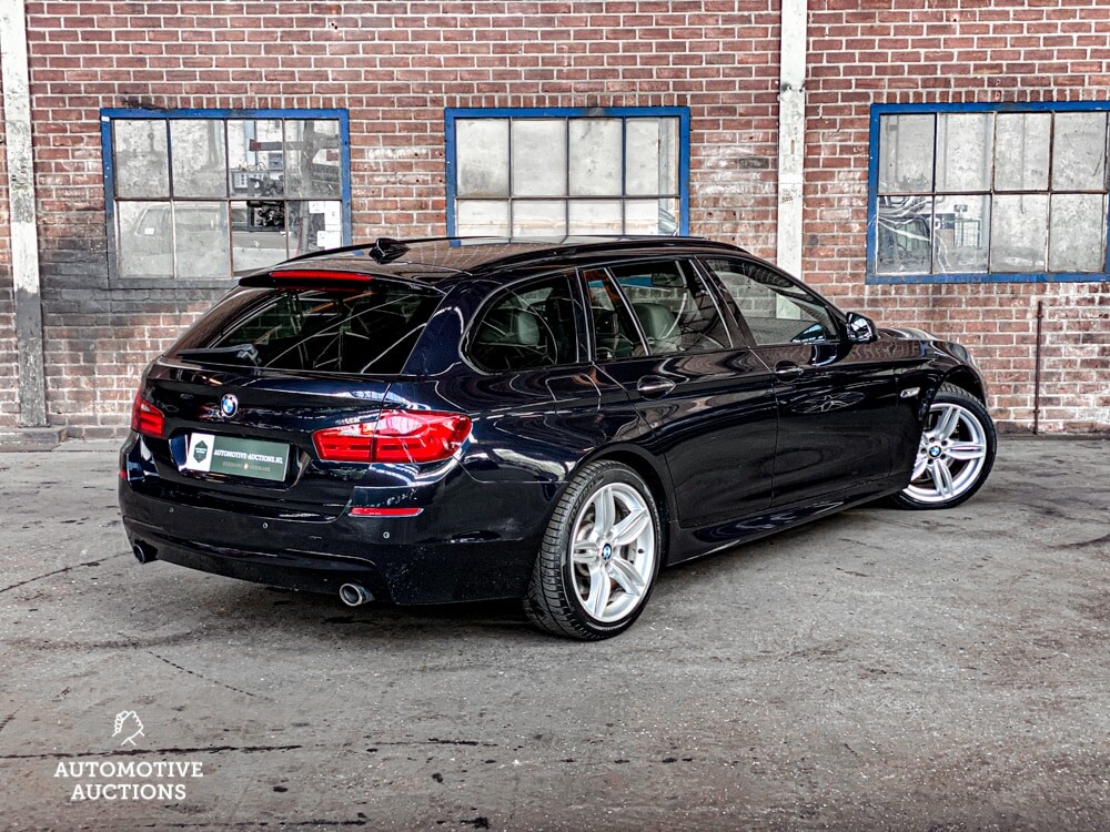 BMW 535d High Executive M-Sport 5er Touring 300PS 2011 -Org. NL-, 66-PFF-9.