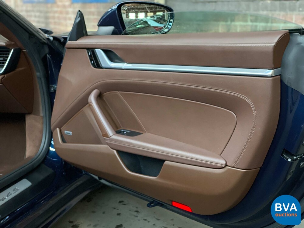 Porsche 911 992 3.0 Carrera 4s Cabriolet SportChrono 450PS 2019, H-643-ZL.