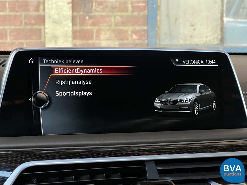 BMW M760Li xDrive M-Sport V12 7er LANG 609pk 2016 G12, L-128-BS.