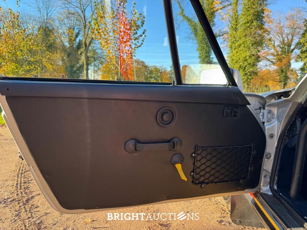 Porsche 911 3.2 Carrera -Rally- 232hp 1985 (MATCHING NUMBERS)
