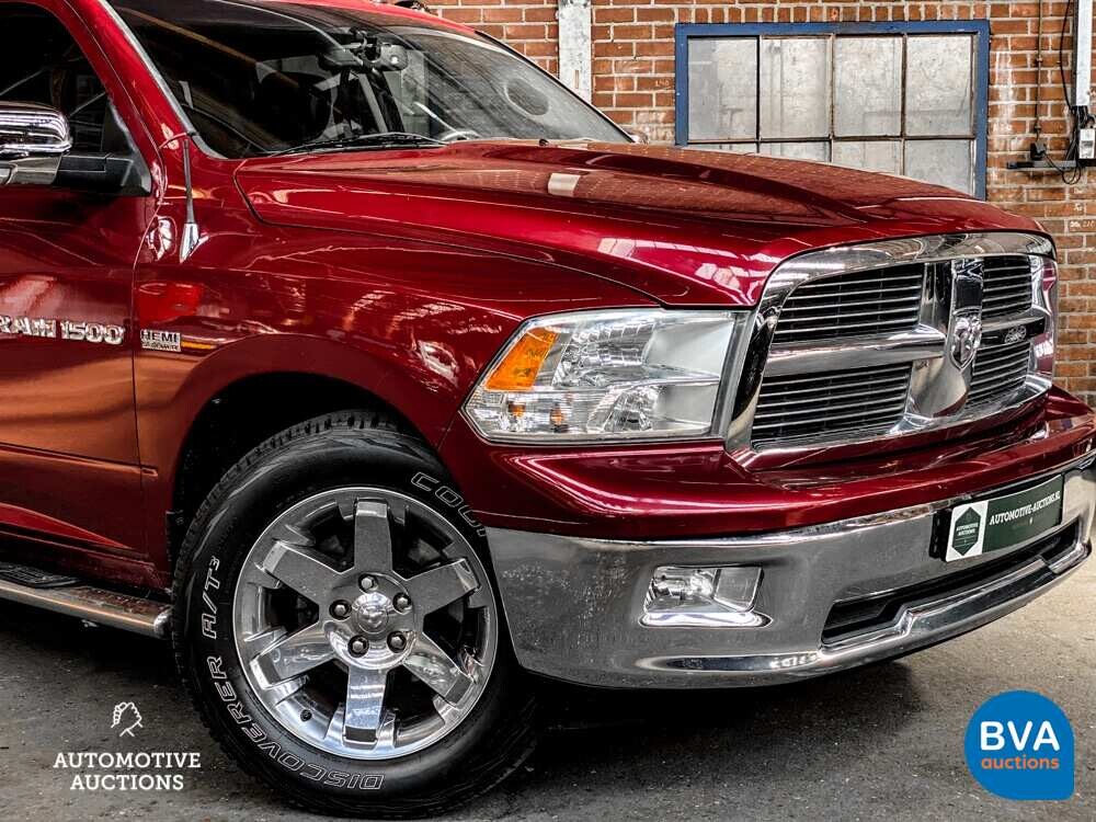 Dodge-RAM 1500 5.7 V8 4x4 Quad Cab 6'4 Pickup 2011.