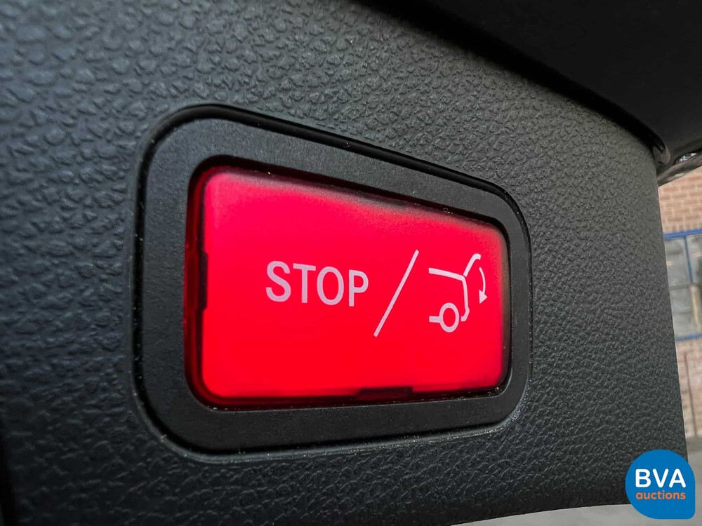 Mercedes-Benz C350e Estate Lease Edition C-Klasse 211PS 2015 -Org. NL-, GT-107-R.