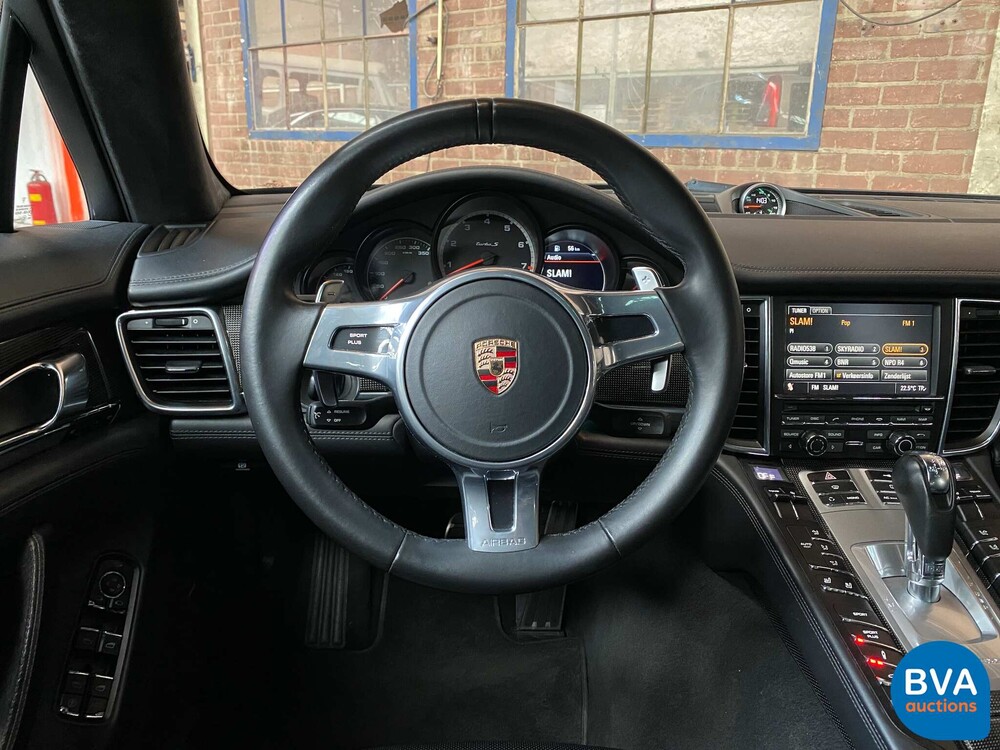Porsche Panamera 4.8 Turbo S SportChrono 551pk 2011, XJ-976-R.
