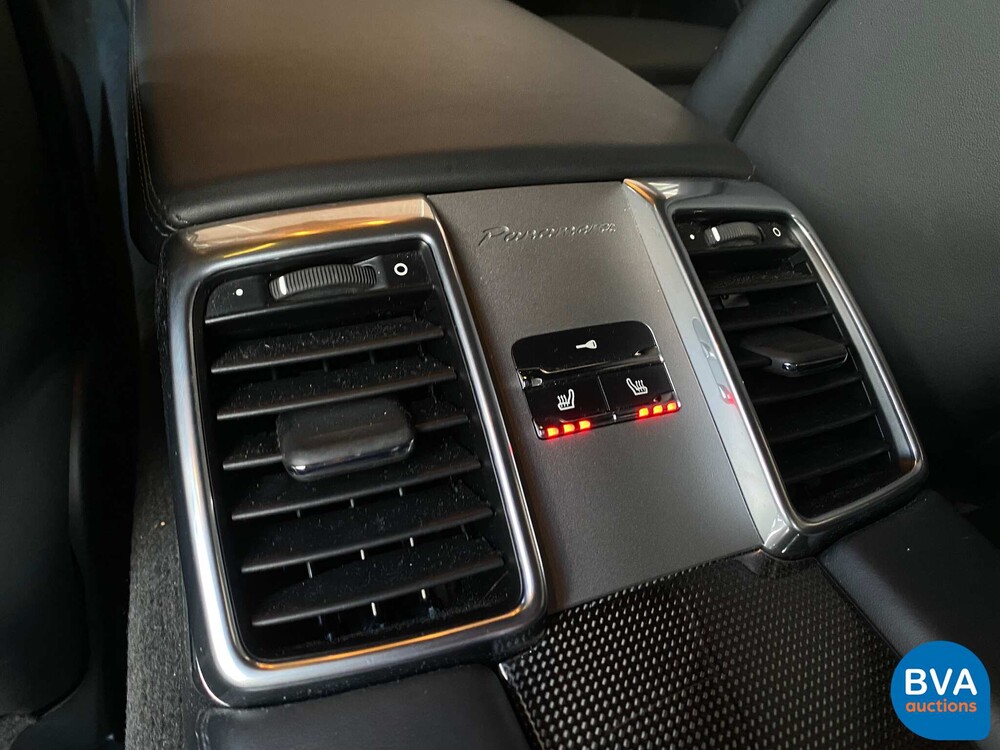 Porsche Panamera 4.8 Turbo S SportChrono 551pk 2011, XJ-976-R.