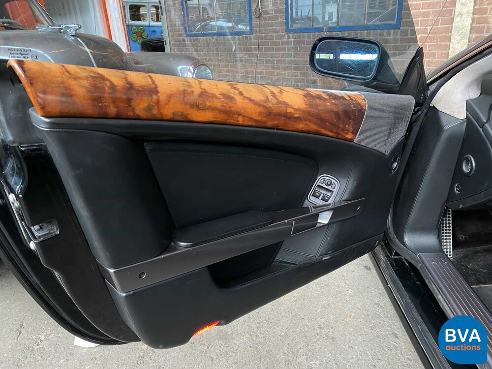 Aston Martin DB9 Volante 457 PS Cabrio 2007.