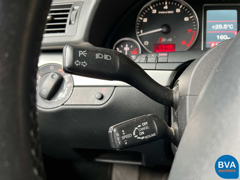 Audi S4 Avant 4.2 V8 quattro 344 PS 2003, 77-RXL-3.