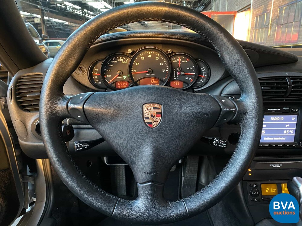 Porsche 911 Cabrio Carrera 4 3.4 300PS 996 1999 -Org. NL-, 64-DH-DZ.