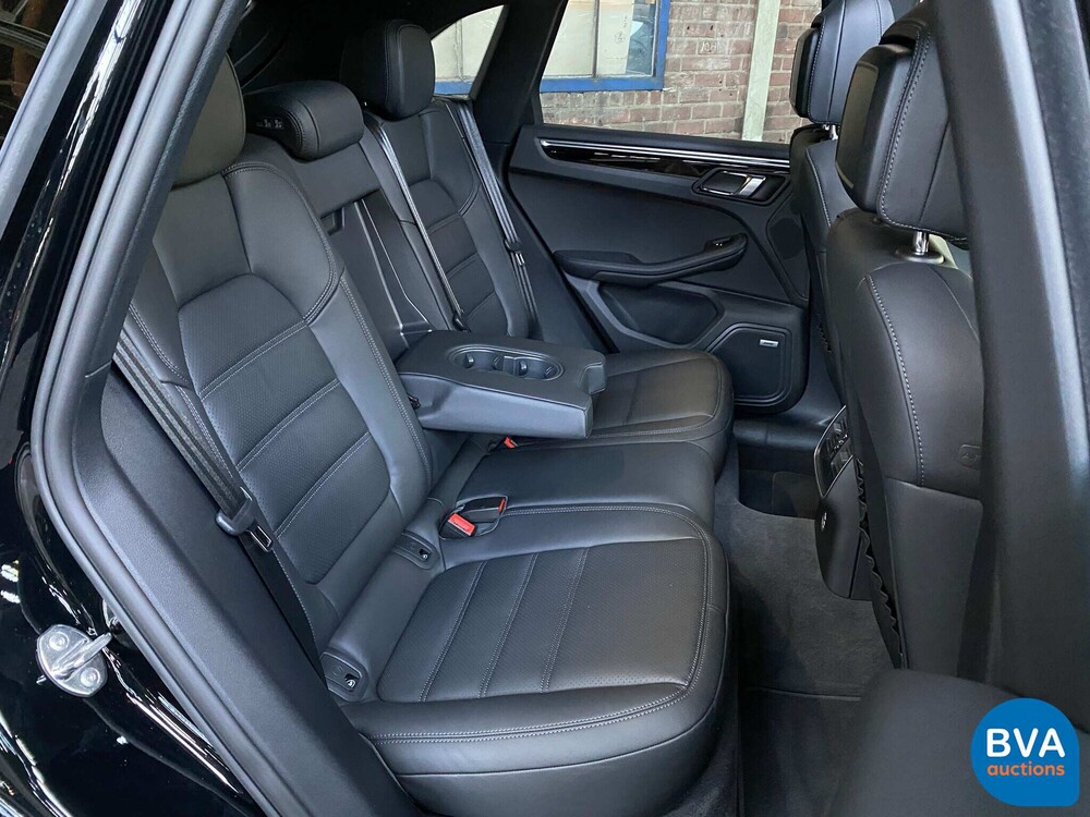 Porsche Macan S2.9 380 PS Modelljahr 2022.