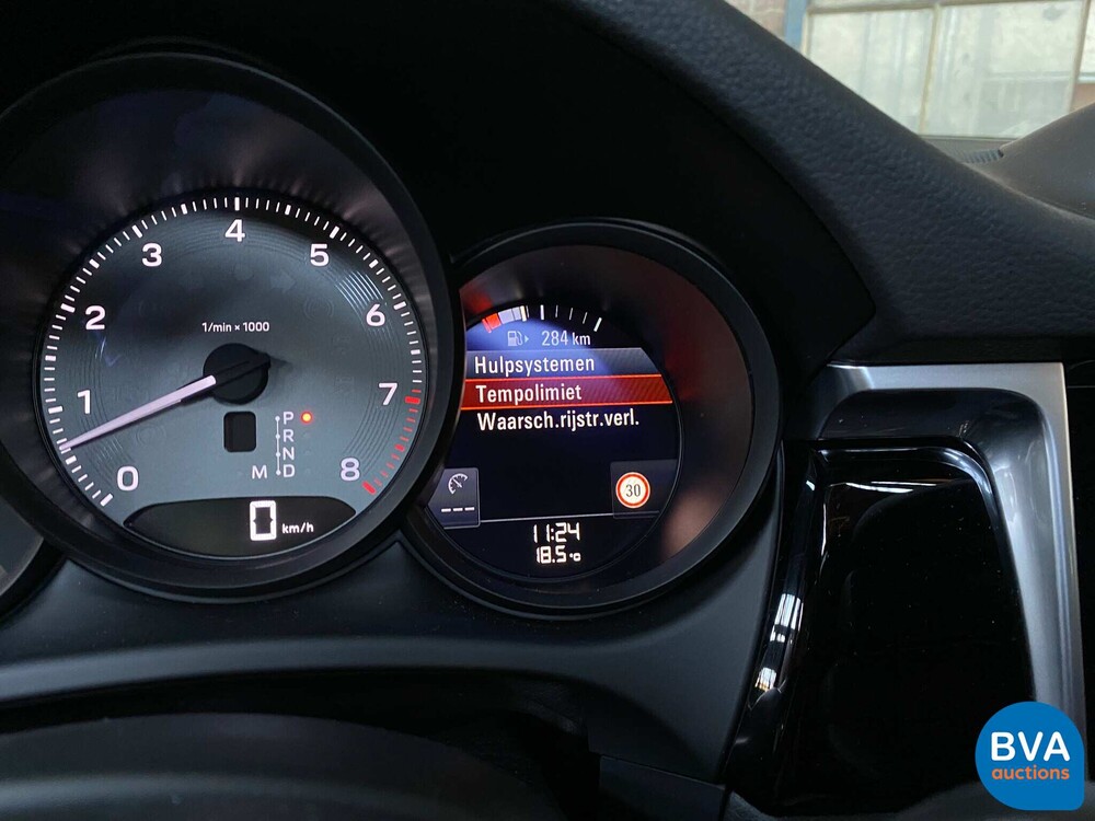 Porsche Macan S2.9 380 PS Modelljahr 2022.