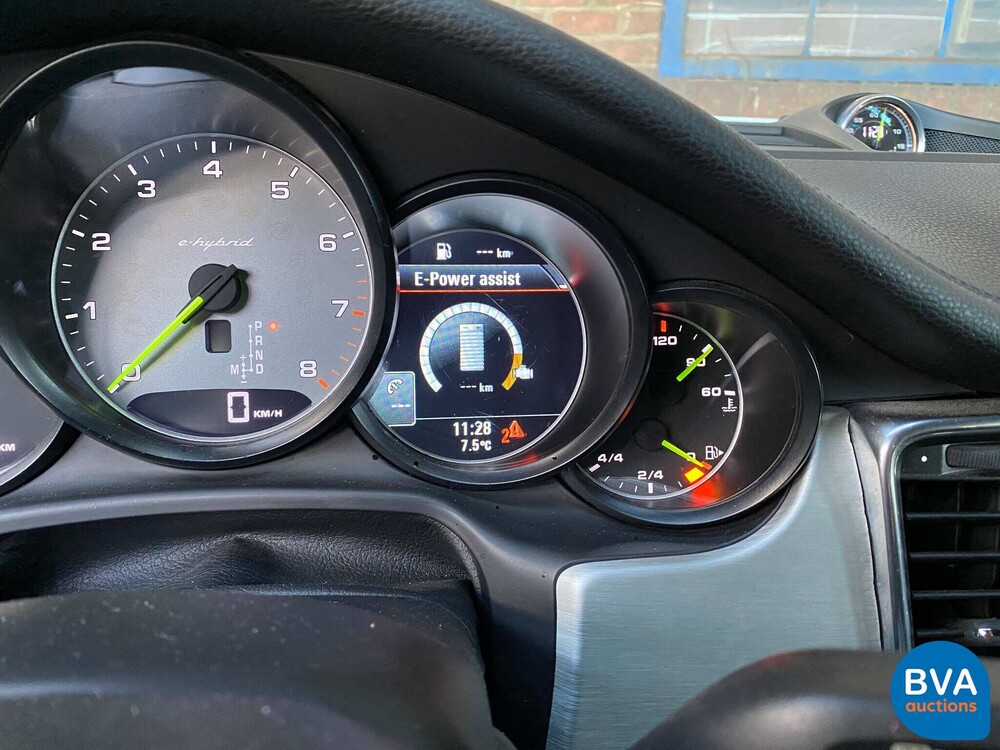 Porsche Panamera S E-Hybrid 416pk SportChrono 2014 -Org NL-, 5-TDZ-03.