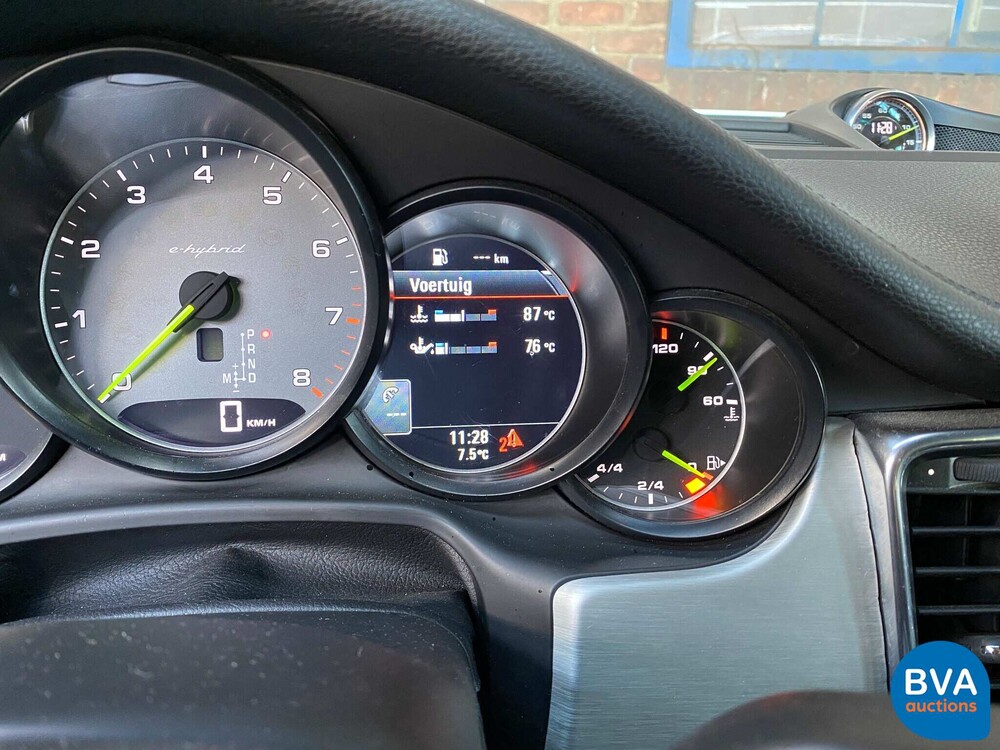 Porsche Panamera S E-Hybrid 416pk SportChrono 2014 -Org NL-, 5-TDZ-03.