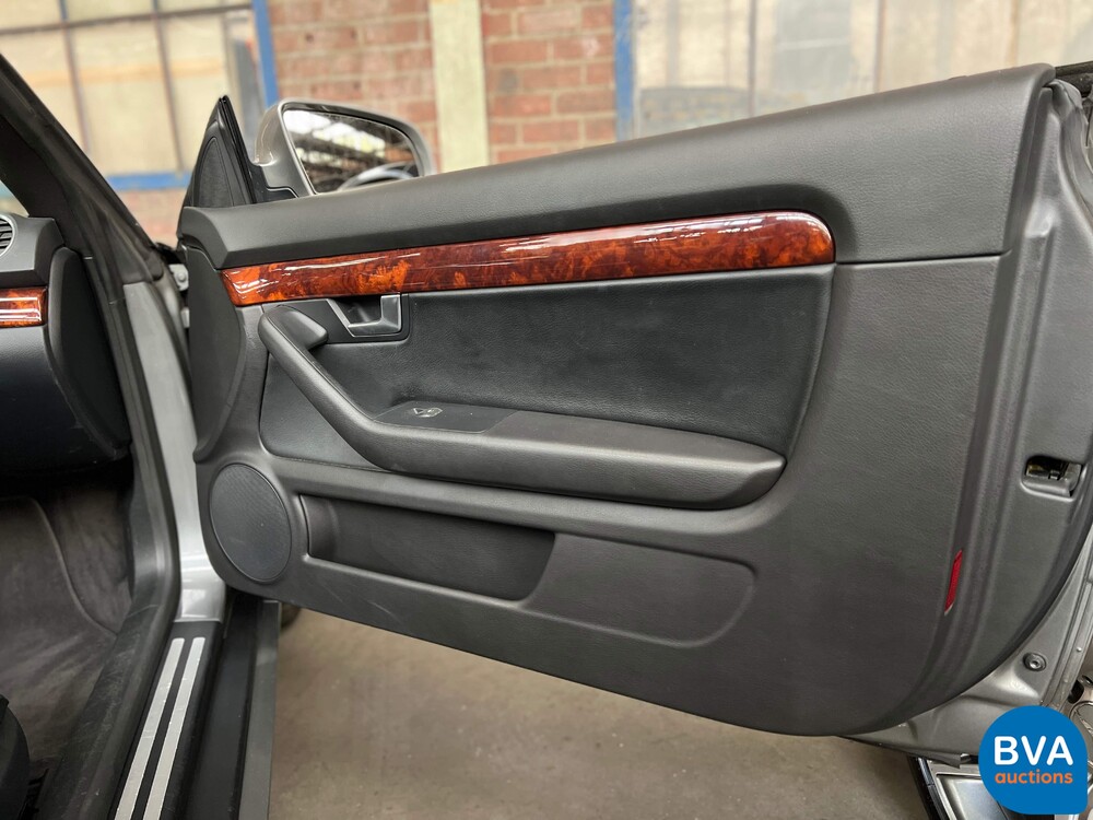 Audi A4 Cabrio 2.4 V6 Pro Line 170PS 2004 -Org. NL-, 39-PH-XR.