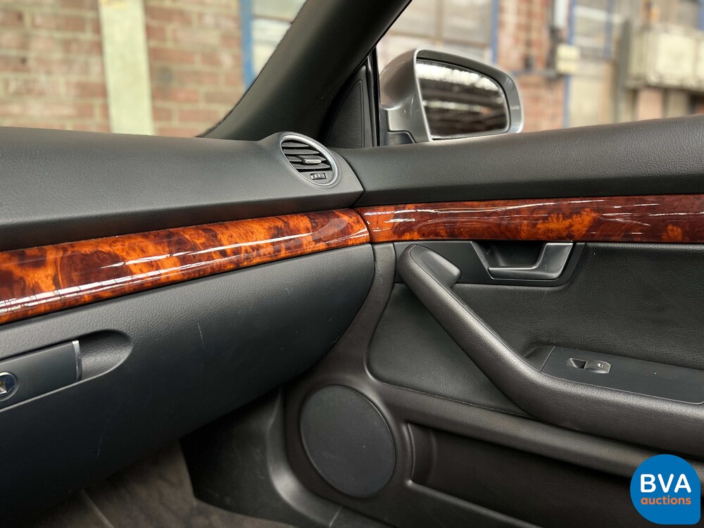 Audi A4 Cabrio 2.4 V6 Pro Line 170PS 2004 -Org. NL-, 39-PH-XR.