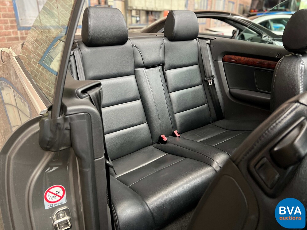 Audi A4 Cabrio 2.4 V6 Pro Line 170PS 2004 -Org. NL-, 39-PH-XR.